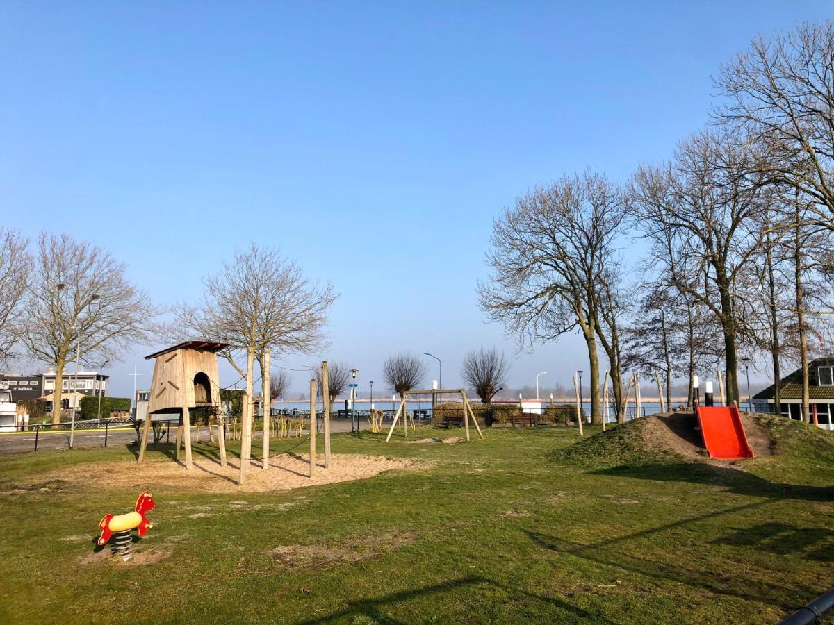 Bed And Breakfast De Biesbosch - In 'T Riet Drimmelen Luaran gambar