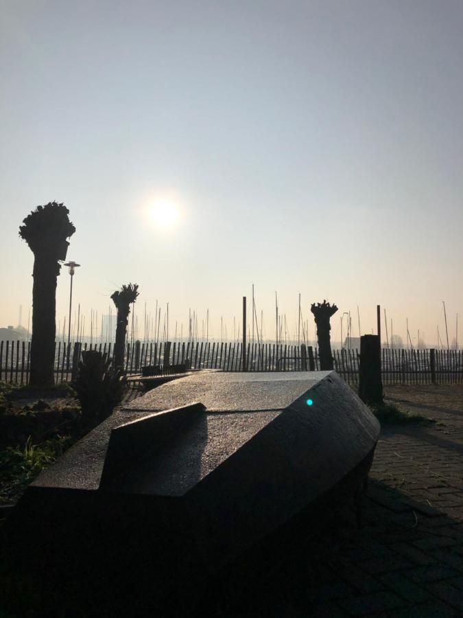 Bed And Breakfast De Biesbosch - In 'T Riet Drimmelen Luaran gambar